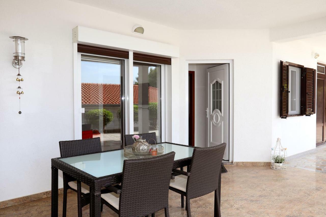 Apartment Katarina Трогір Екстер'єр фото