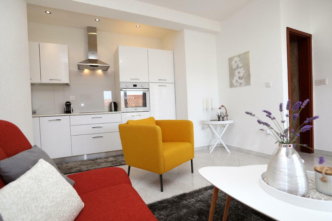 Apartment Katarina Трогір Екстер'єр фото